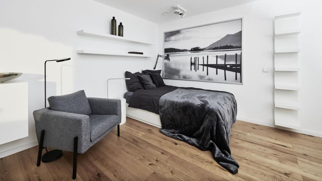 Criston Apartments - Comfy Living 7 ทือบิงเงิน ภายนอก รูปภาพ